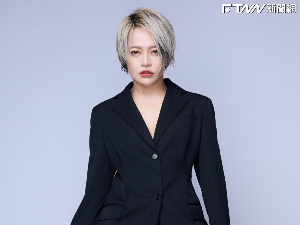 戴愛玲害羞報喜訊！「展開全新階段」　已接下30場尾牙春酒