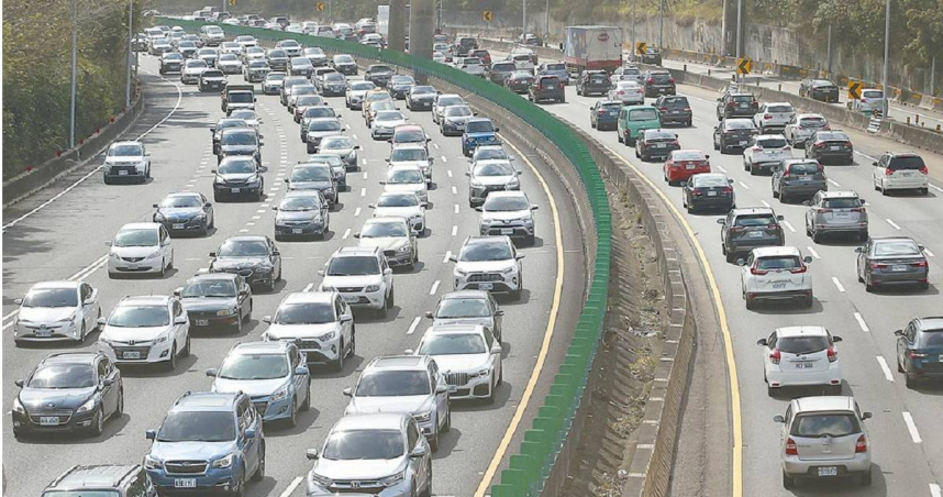 中秋返鄉車潮今湧現!高公局曝「連假首日最塞」:國5恐連堵11hr