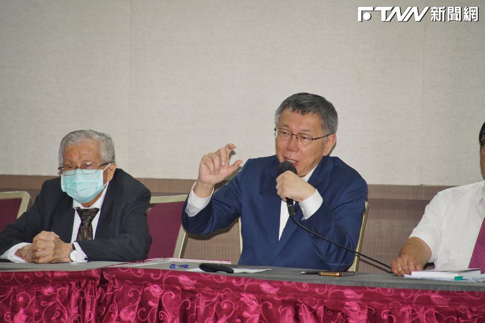 藍白合不合?柯文哲為此痛罵「去死吧」 今再嘆台灣是民選皇帝制